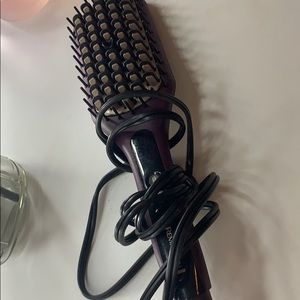 Remington Pro 2-in-1 Heated Straightening Brush